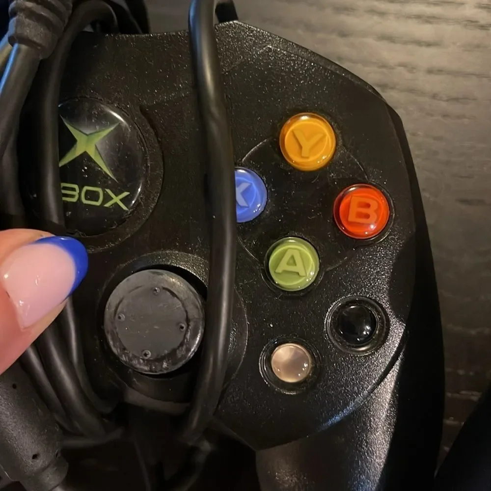 Black original Xbox controllers wired 2